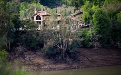 Remote Access Housing: Off-Grid Homes by the Water